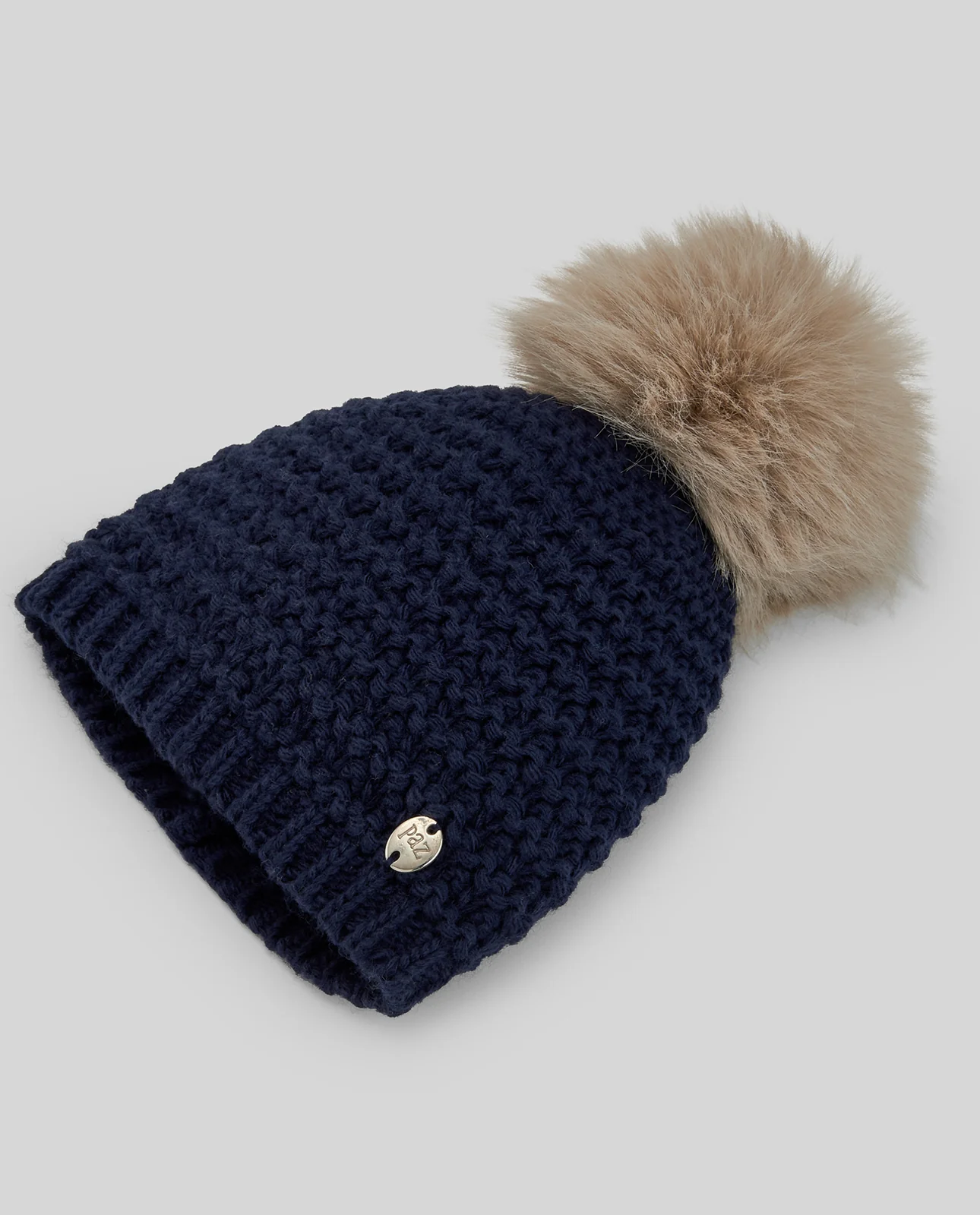 Gorro con pompón ESENCIAL - Image 2